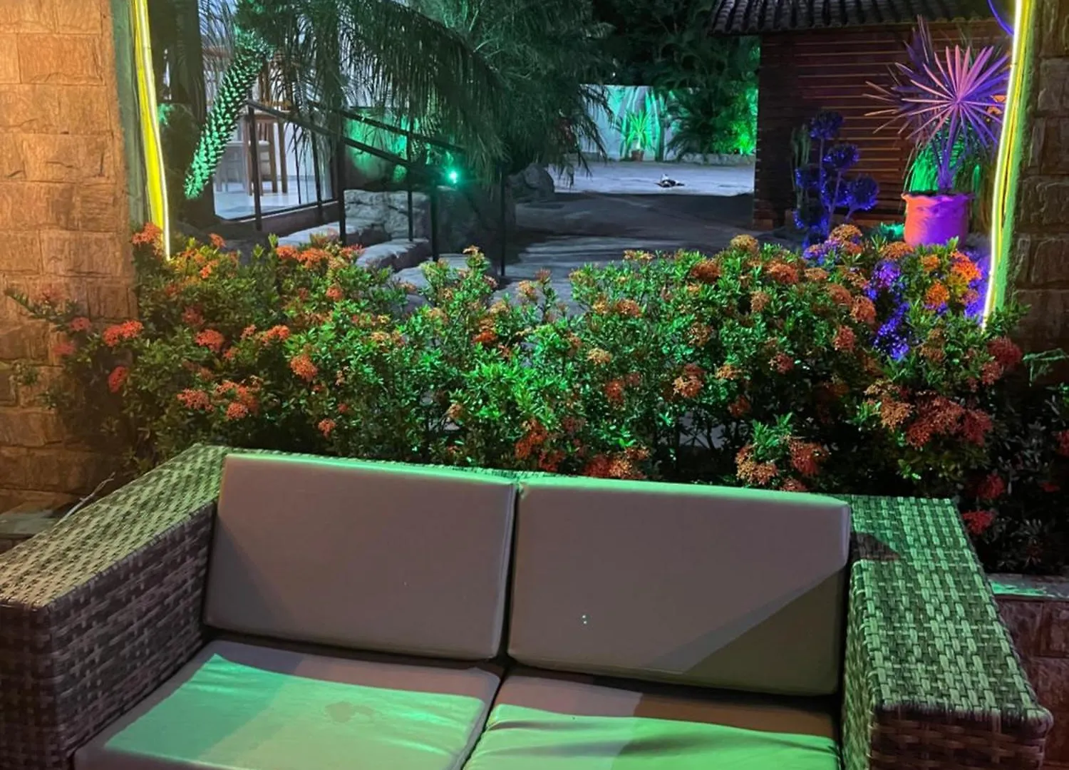 Pousada Bon Vivant Cabo Frio Inn